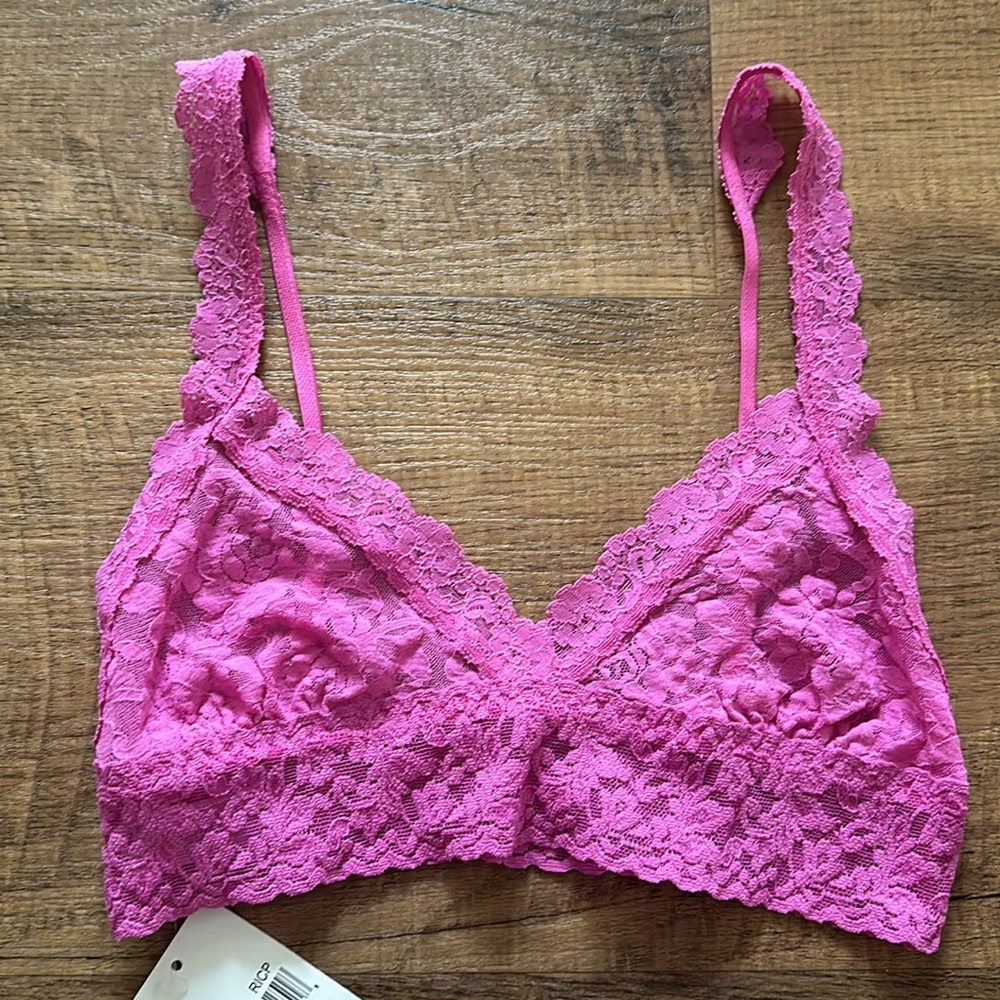 Hanky Panky Pink RICP lace Bralette size XSmall NWT
Adjustable straps
